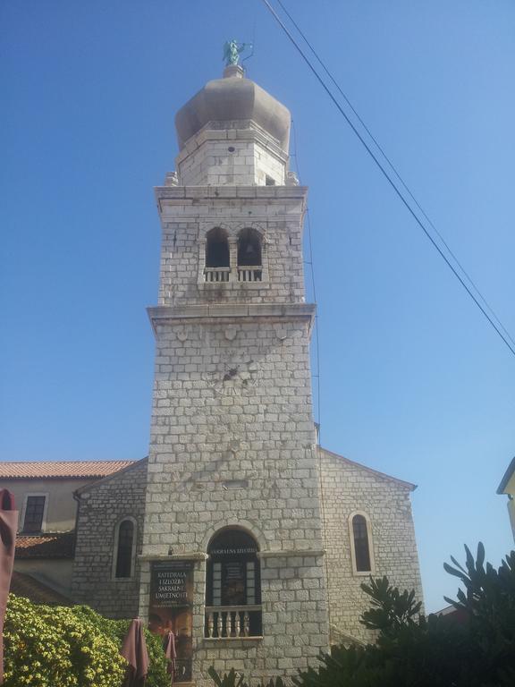 Apartment Ribica Krk Island Bagian luar foto